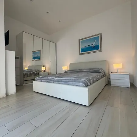 Apartment Gold Edition Crotone